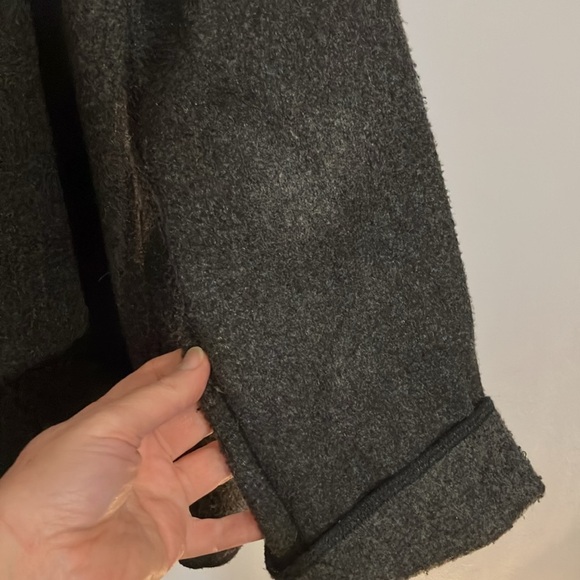 Cut Loose XL wool blend cape or cardigan - Picture 13 of 13